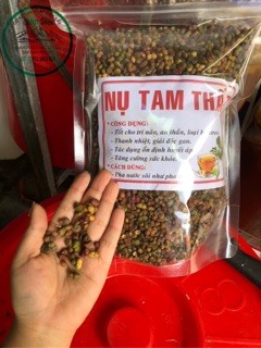 NỤ TAM THẤT