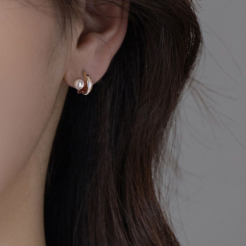 Nhịp Tim! Khuyên Tai Đính Kim Cương Nhẹ Chất Lượng Cao Đơn Giản