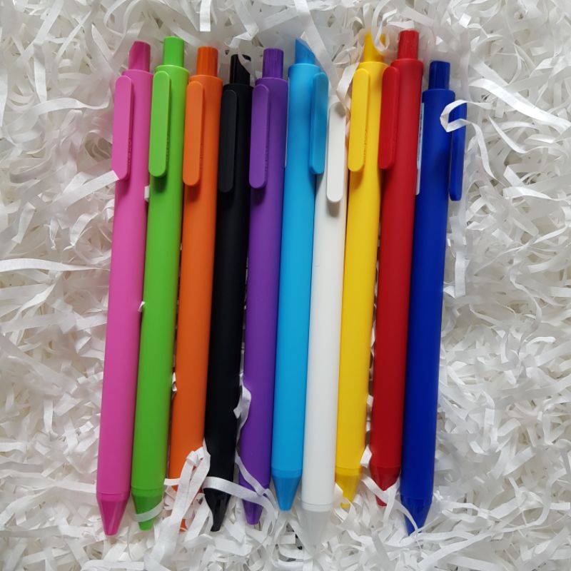 Bút gel Kaco Pure mực đen  vỏ nhiều màu sắc.