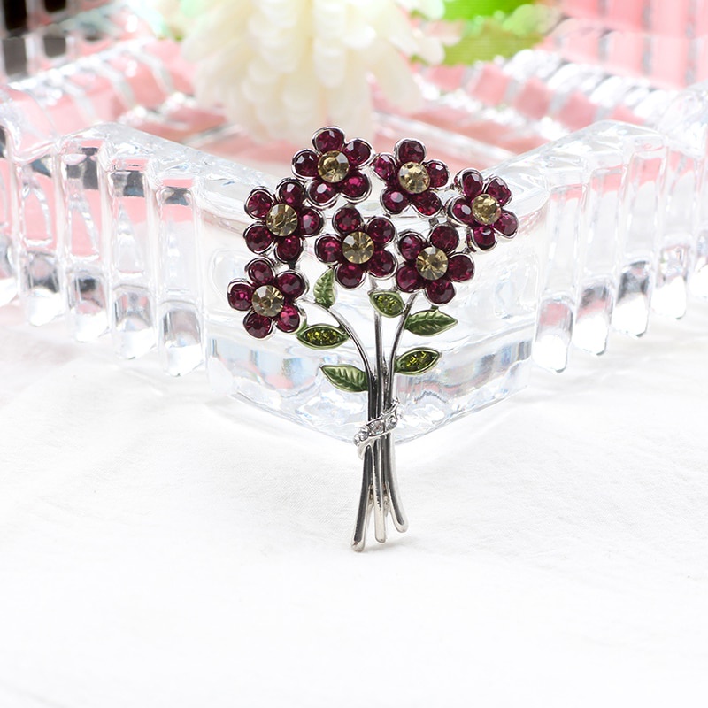 Fashion Brooch Beauty Lady Rose Gold Zinc Alloy Crystal Exquisite Flower Brooch Hot Sale Wedding Gifts For Ladies