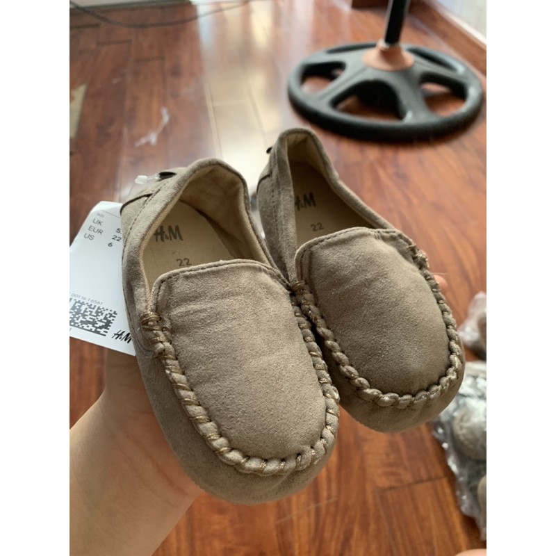 Giày bé trai HM săn sale có sẵn