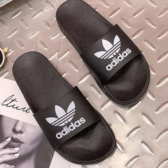 Dép Adidas Still Many 4.4 Thiết Kế Năng Động Hợp Thời Trang