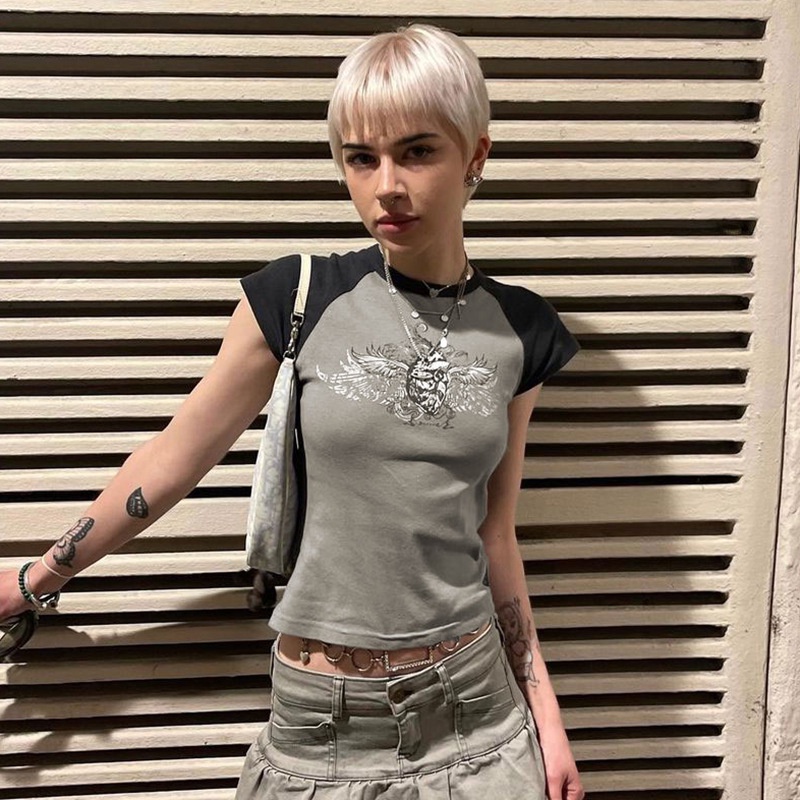 Áo Thun Tay Ngắn Cổ Tròn In Họa Tiết Nghệ Thuật Phong Cách Đường Phố Cho Nữ