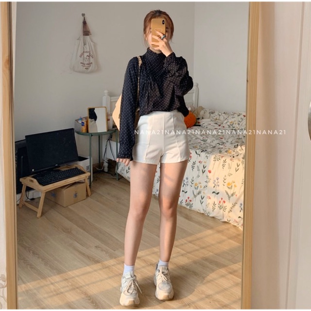 Quần short vải viền giữa