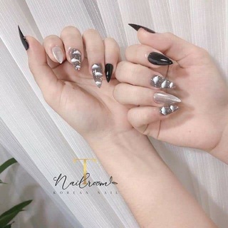 Nailbox thiết kế mẫu 05 vẽ mây đen