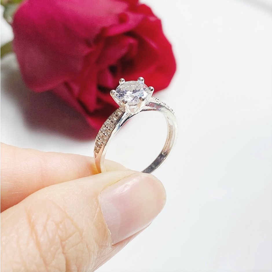 Nhẫn bạc nữ đính đá Evasilver, chất liệu bạc thật, phong cách trẻ trung nữ tính