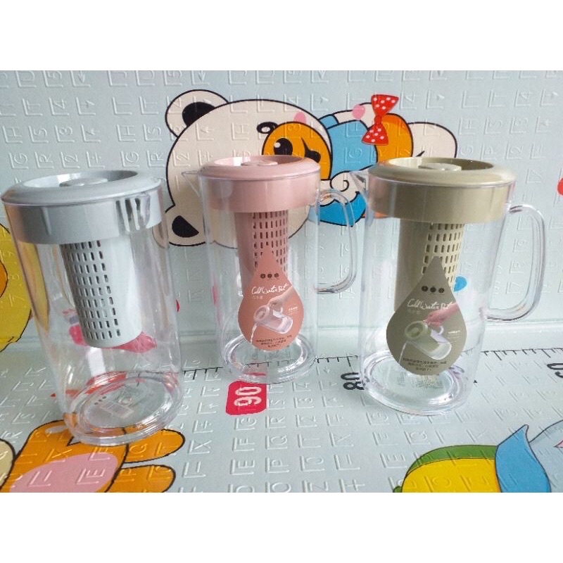 Ca nhựa đựng nước kèm quả lọc 2000ml có tay cầm