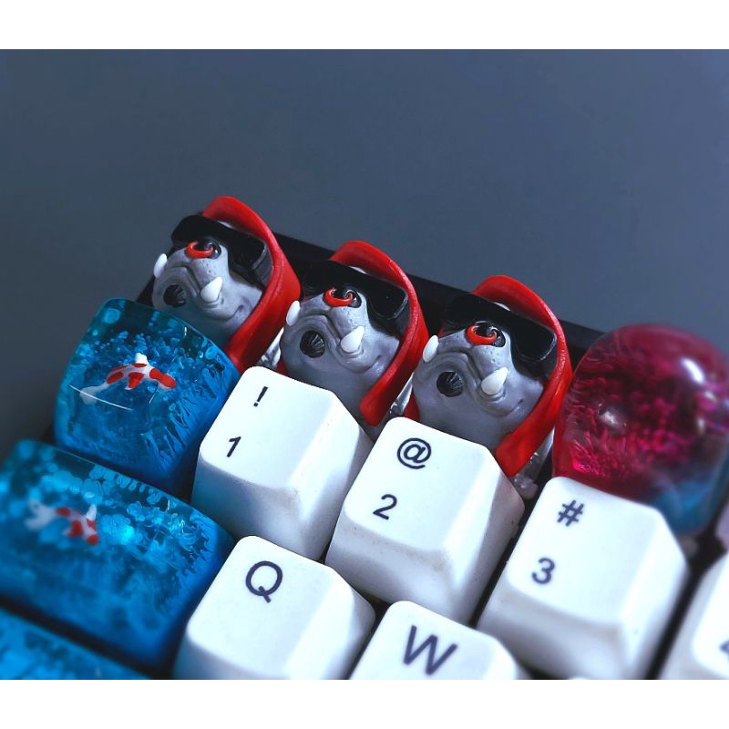 Keycap resin G-bull tone đỏ xám trang trí bàn phím cơ gaming