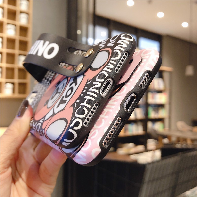 Ốp Điện Thoại In Hình Gấu Moschino Có Dây Đeo Tay Cho Iphone 11 12 Pro Xmax Xr 8plus I7 | BigBuy360 - bigbuy360.vn