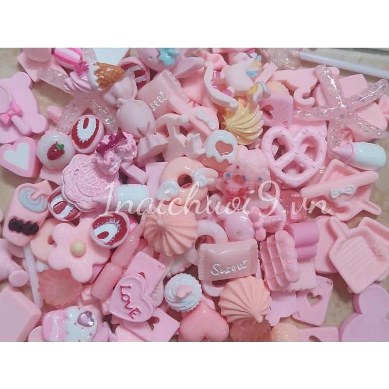 Túi 30 charm mô hình bánh kẹo, vật dụng màu hồng cho các bạn làm trang trí vỏ điện thoại, kẹp tóc, DIY