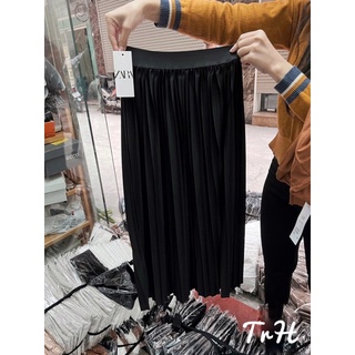 chân váy xếp ly dáng dài