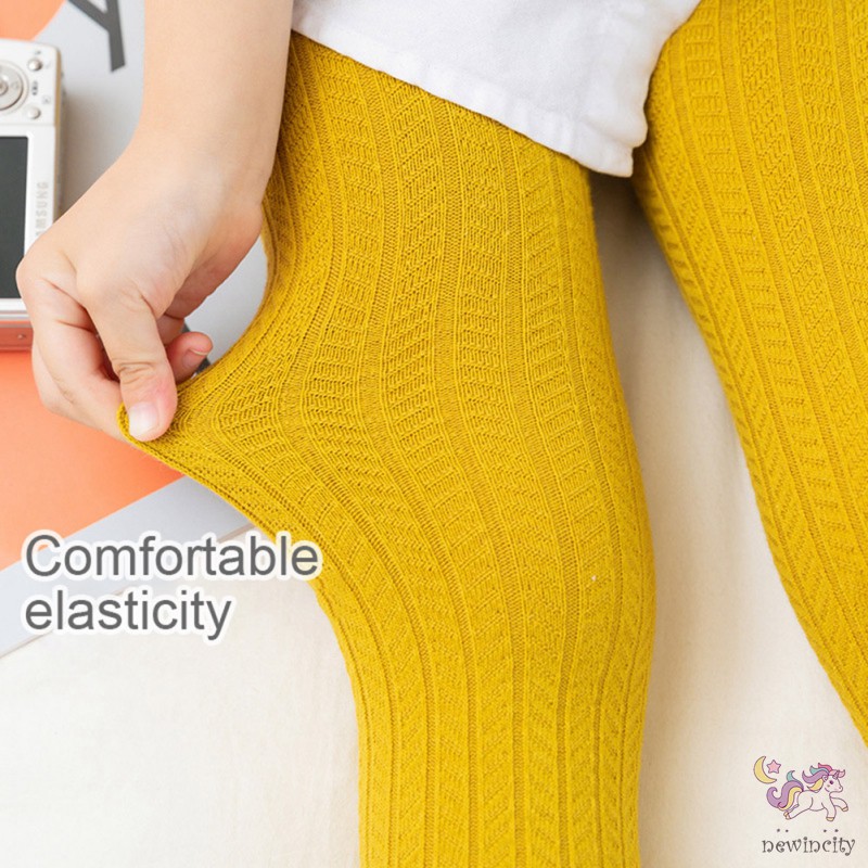 Set quần +vớ dễ thương dành cho bé gái