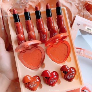 SET QUÀ TẶNG NGÀY VALENTINE VÀ 8/3: HỘP QUÀ TRANG ĐIỂM 10 MÓN KISS BEAUTY