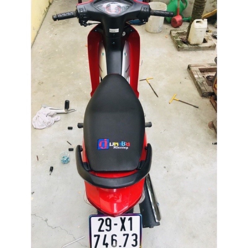 Vỏ Yên Thêu Chữ Thái Bọc Các Loại Xe Số Xe Côn