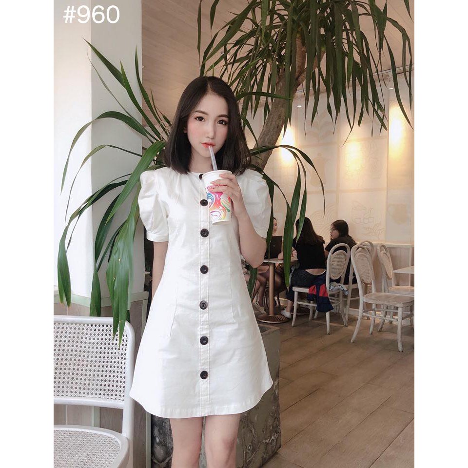 Đầm công sở nút to
