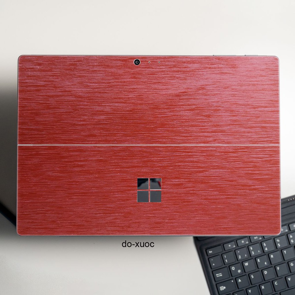 Skin dán Aluminum Chrome đỏ xước cho Surface 3 2015; Go, Go 2, Go 3; Pro 2 3 4 5 6 7 8 9 X