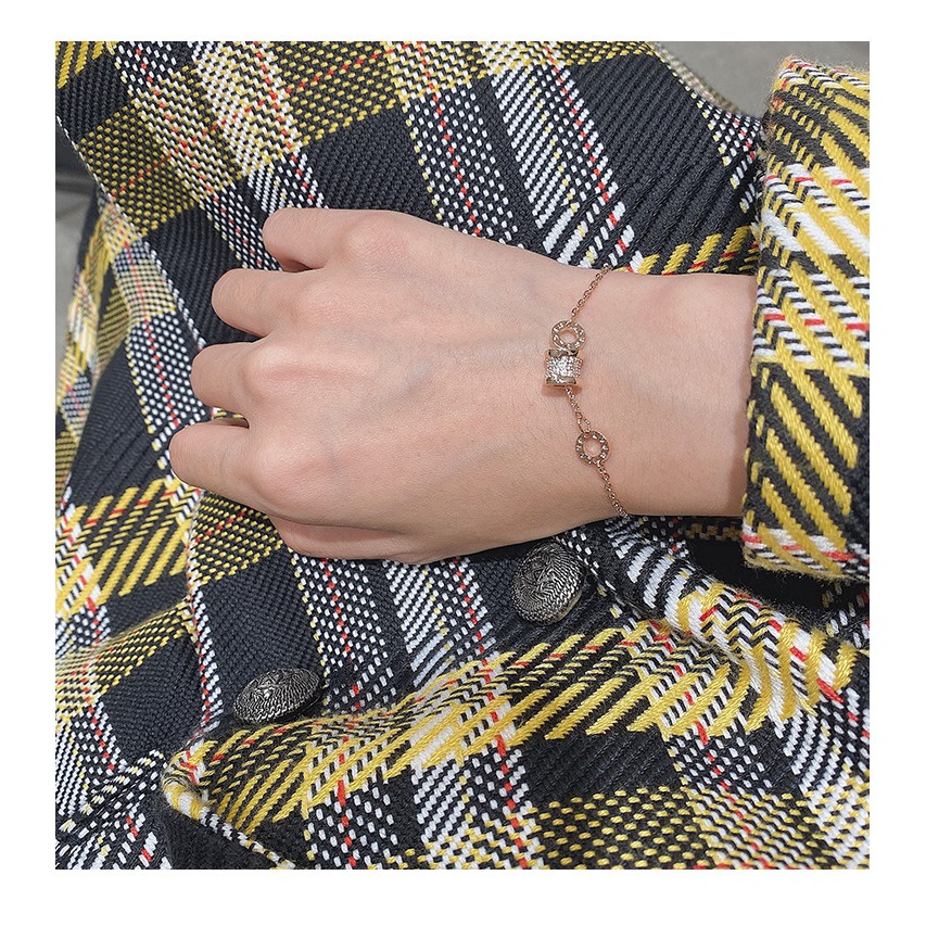 Vòng Đeo Tay Bằng Thép Titan Thiết Kế Đơn Giản Thời Trang Hàn Quốc Cho Nữ | BigBuy360 - bigbuy360.vn