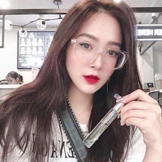 Gọng kính vuông trong suốt