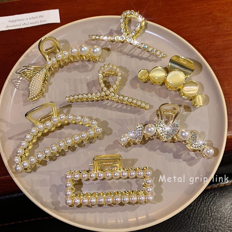 Kẹp Tóc Hình Bướm Đính Ngọc Trai Thời Trang