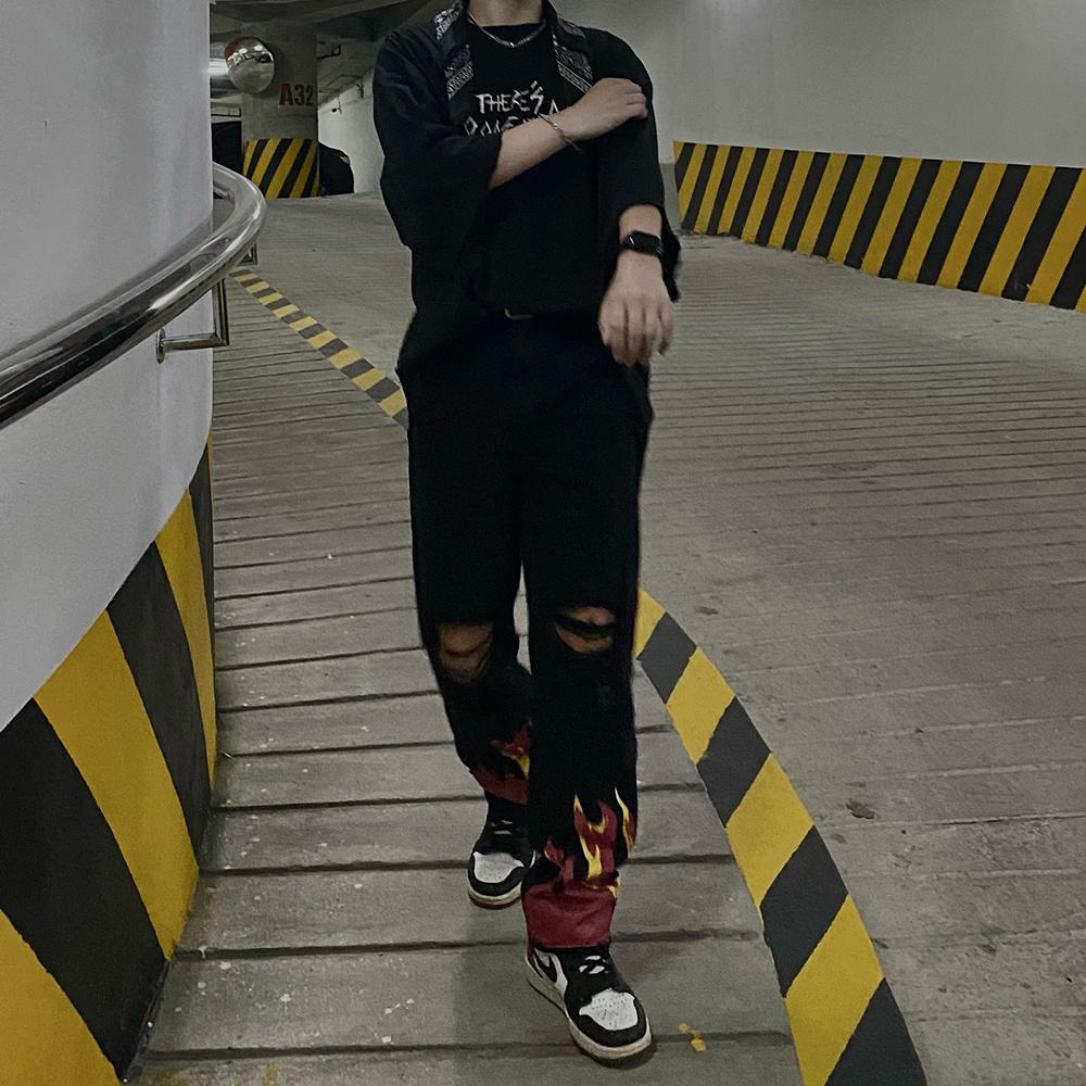 Quần Jean Suông DUSTY STUDIO phong cách hip hop form rộng phối họa tiết lửa