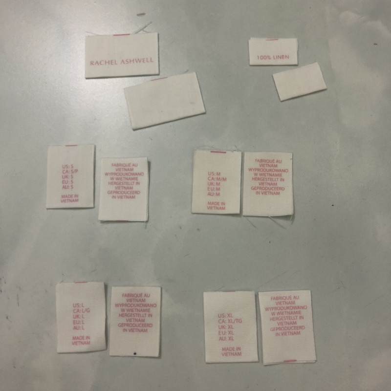 Set 100 Nhãn Chính Cổ Áo (Mạc Cổ Áo) Canvas Trắng Chữ Hồng RACHEL ASHWELL Hàng Công Ty