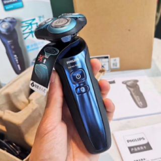 Máy cạo râu Philips s6550
