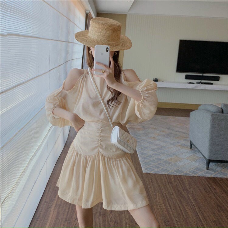 SET ÁO RỚT VAI TAY KHOÉT CHÂN VÁY NHÚN NUDE