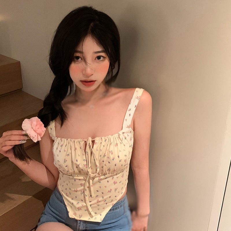 Áo yếm hai dây dáng ôm in họa tiết hoa kiểu Pháp ngọt ngào thời trang cho nữ