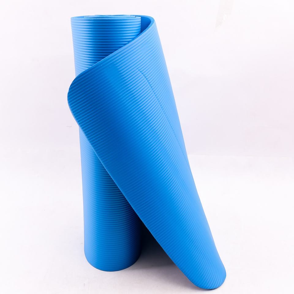 Thảm tập Yoga dày chống trơn kèm túi đựng