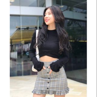 Crop tay dài loe bo bụng
