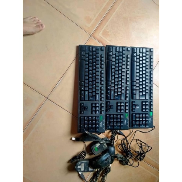 Bộ bàn phím cũ còn sư dụng tốt