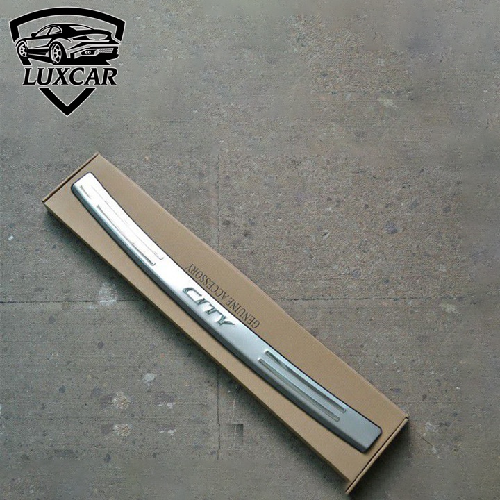 Nẹp chống trầy cốp sau xe HONDA CITY đời 2015-2019 chất liệu INOX, TITAN Luxcar cao cấp