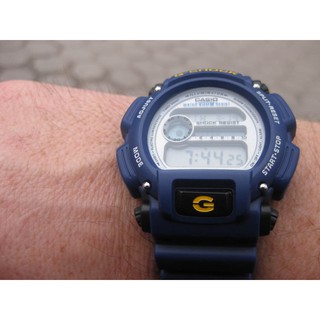Đồng Hồ Nam Casio DW-9052-1VDR