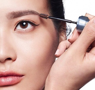 Mascara siêu dài mi 3D Brow Tones