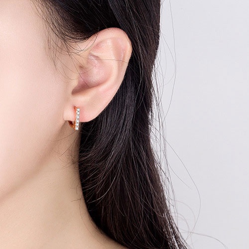 XiaoboACC Khuyên Tai Dạng Vòng 6mm Khảm Đá Zircon Nhân Tạo Nhỏ Phỏng Theo Kiểu Trong Phim Hàn Quốc Nevertheless