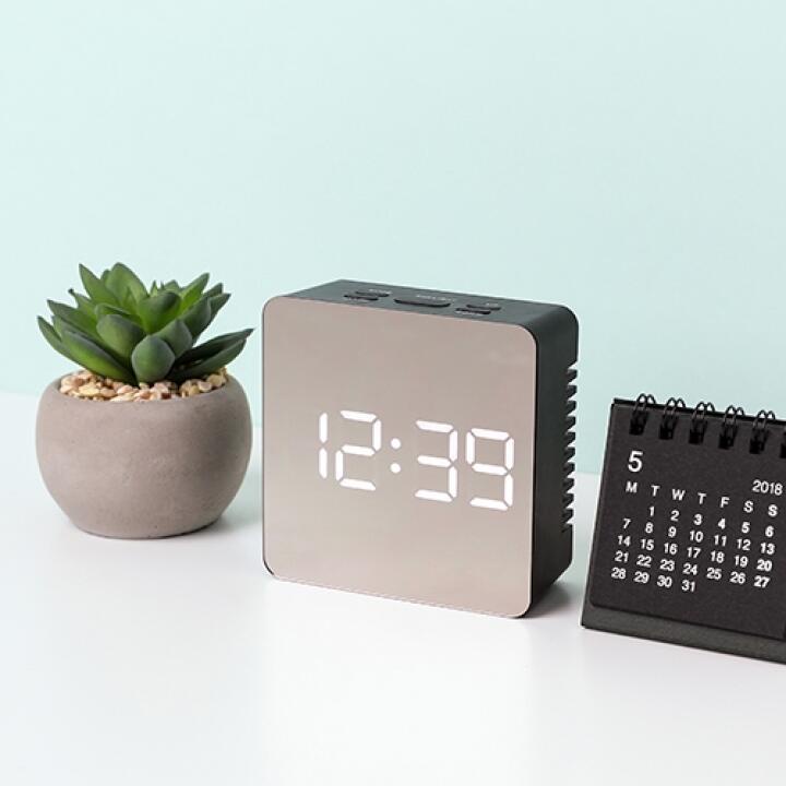 Đồng Hồ LED ARTBOX Hàn Quốc Mặt Gương Size Nhỏ