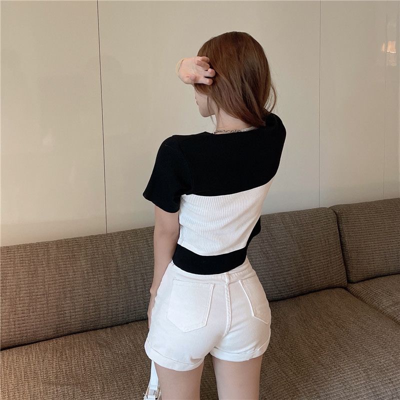 IELGY   Áo Thun Dệt Kim Tay Ngắn Cổ Chữ v Màu Sắc Tương Phản Dành Cho Nữ