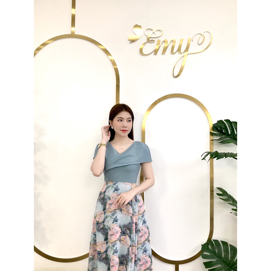 Đầm Xòe Phối Tay Choàng Có Túi EMY EM6600