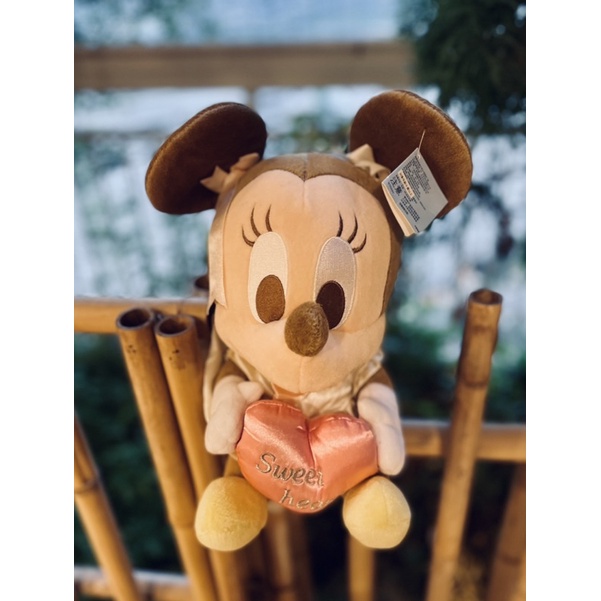 Gấu bông Disney Mickey and Friends chuột Minnie mặc váy ôm trái tim 20-25cm BooBooBear