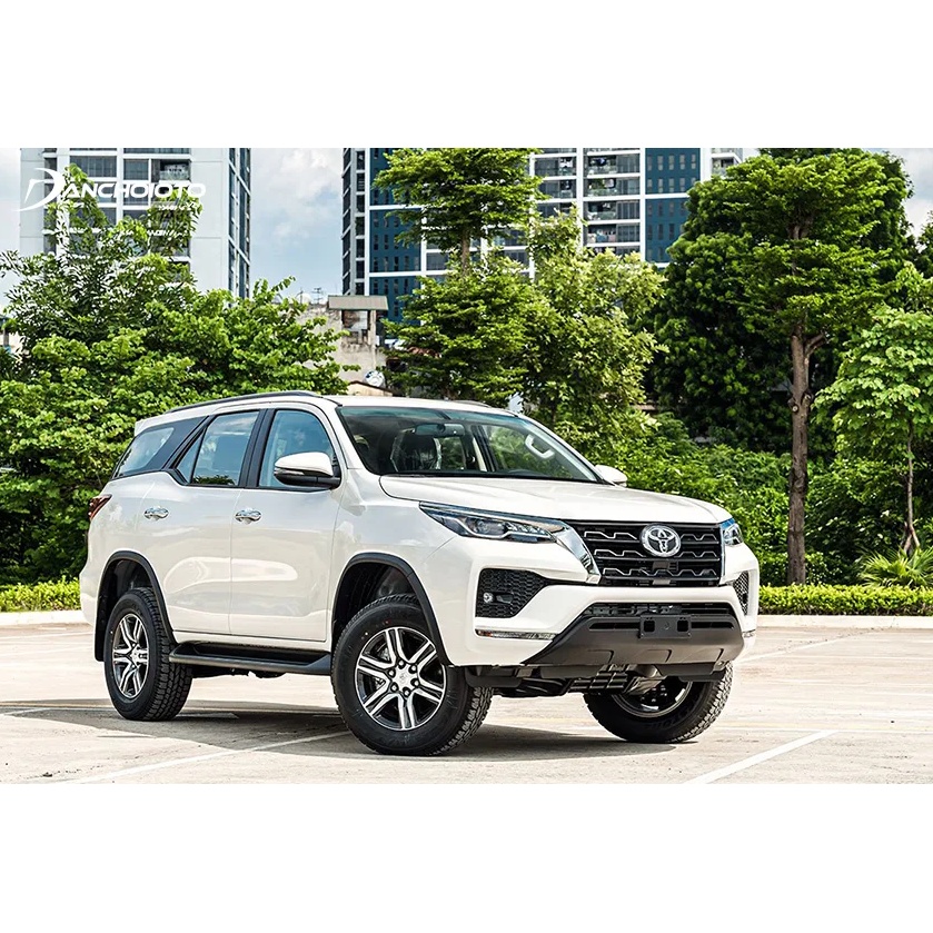 Logo chụp vành, mâm lazang bánh xe ô tô Toyota Fortuner 2017-2020 - 2 màu