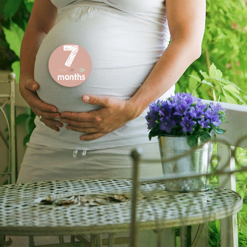 Bộ 12 Thẻ Dán Đánh Dấu Cột Mốc Phát Triển Theo Tháng Cho Bé Sơ Sinh