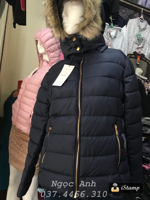 Áo phao Bershka mũ lông