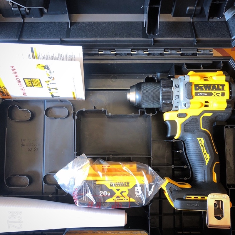 Máy khoan pin Dewalt Dcd 800.