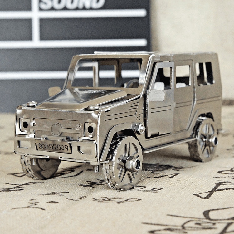 Mô Hình Lắp ghép 3d Kim Loại dùng vít xe Mercedes-Benz G550