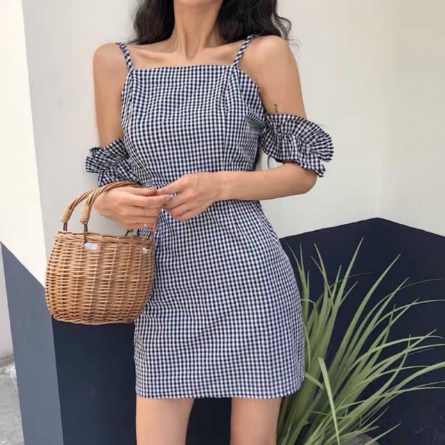 Đầm trễ vai caro