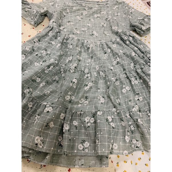 Đầm babydoll hoa nhí xám tiểu thư