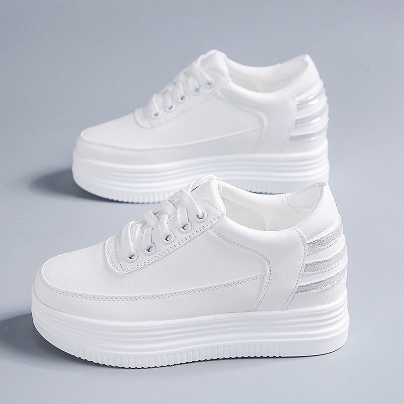 Giày Sneaker Nữ Đế Cao Dễ Phối Đồ