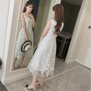 Đầm dự tiệc ren hoa trắng