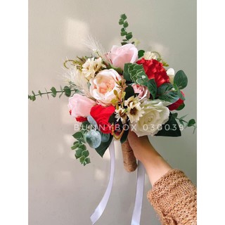 Hoa Cưới Cầm Tay Cô Dâu
