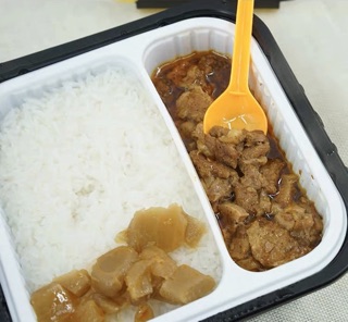 CƠM TỰ SÔI MÓNG GIÒ HẦM